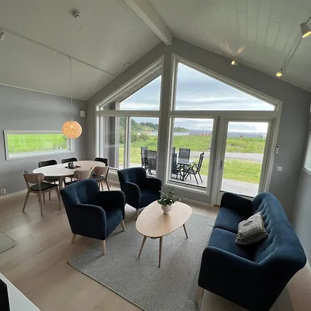 Moderne Feriehus I Bud Villa Exterior photo