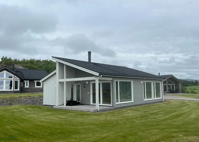 Moderne Feriehus I Bud